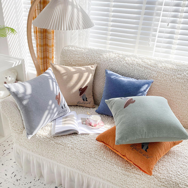 Modern Square Throw Pillow Cover – Soft Fabric, 45 × 45 cm