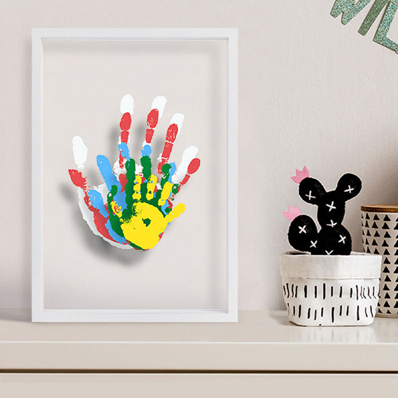 DIY Handprint Photo Frame Souvenir